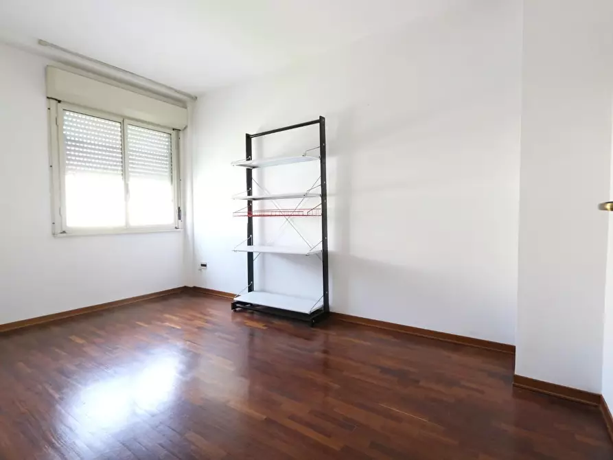 Immagine 13 di Appartamento in vendita  a Pontedera