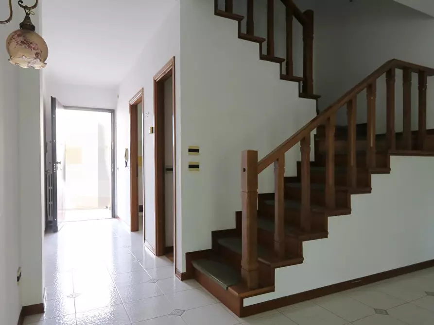 Immagine 4 di Appartamento in vendita  a Pontedera