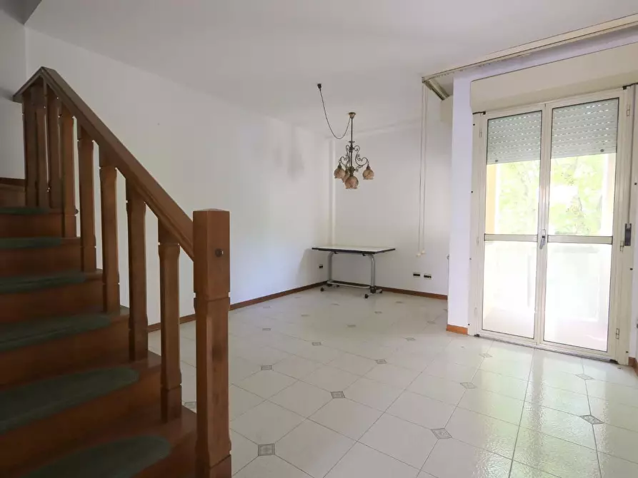 Immagine 5 di Appartamento in vendita  a Pontedera