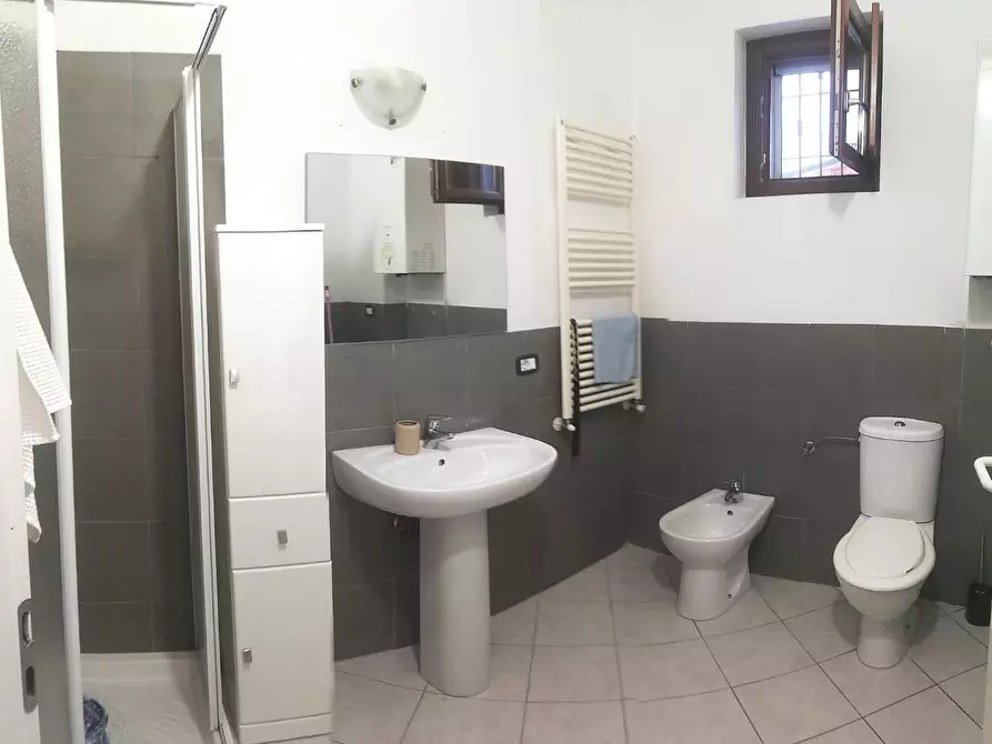 Immagine 8 di Appartamento in vendita  a Montignoso