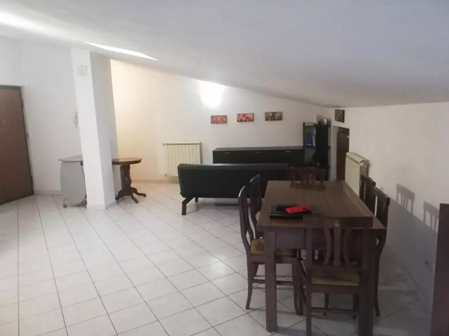 Immagine 3 di Appartamento in vendita  a Montignoso