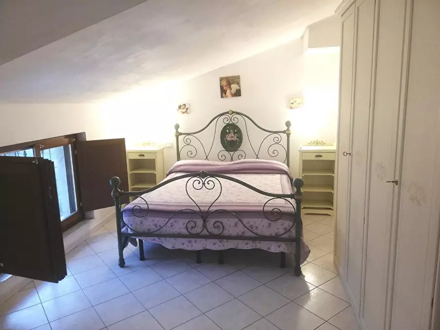 Immagine 12 di Appartamento in vendita  a Montignoso