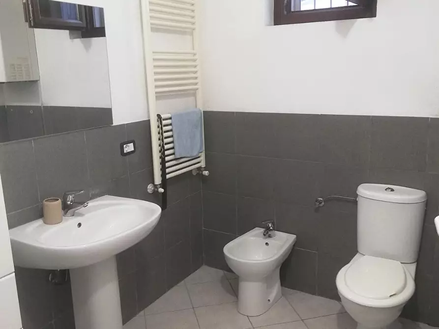 Immagine 7 di Appartamento in vendita  a Montignoso