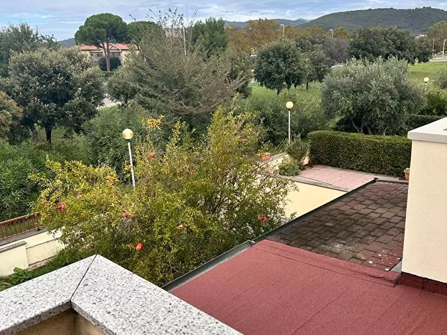 Immagine 9 di Villetta a schiera in vendita  a Campiglia Marittima