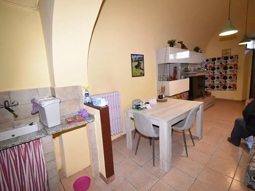 Immagine 34 di Appartamento in vendita  a Lucca