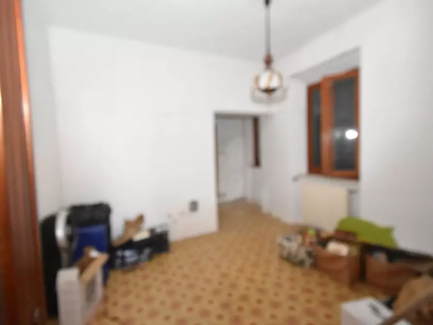 Immagine 17 di Appartamento in vendita  a Lucca