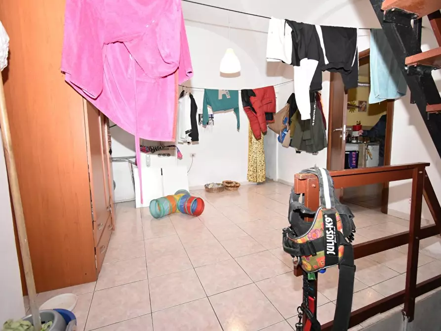 Immagine 42 di Appartamento in vendita  a Lucca