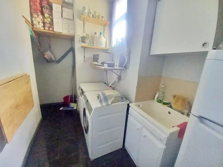 Immagine 28 di Attività commerciale in vendita  a Fucecchio