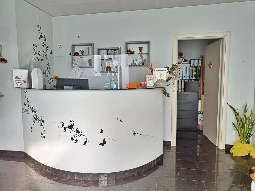 Immagine 4 di Attività commerciale in vendita  a Fucecchio