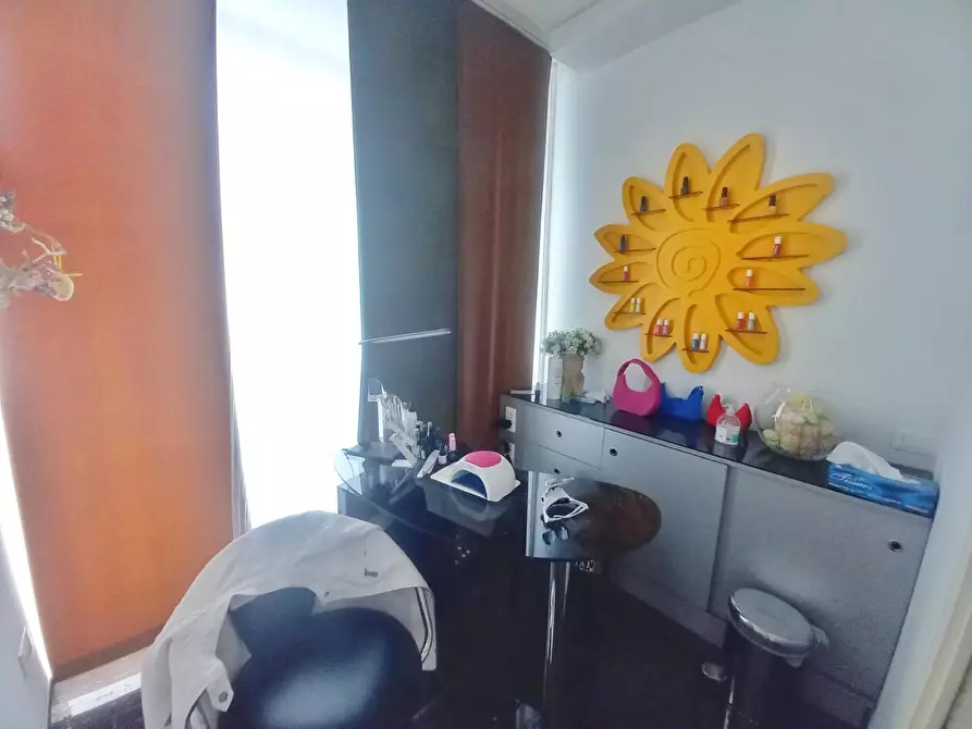 Immagine 33 di Attività commerciale in vendita  a Fucecchio