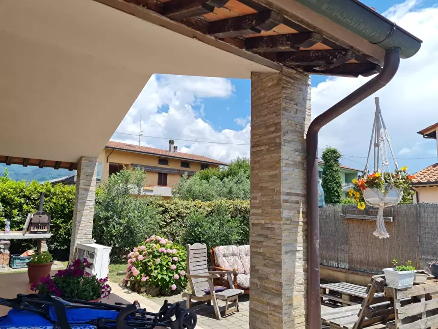 Immagine 1 di Casa indipendente in vendita  a Capannori