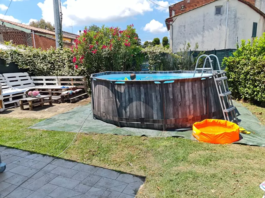 Immagine 15 di Casa indipendente in vendita  a Capannori