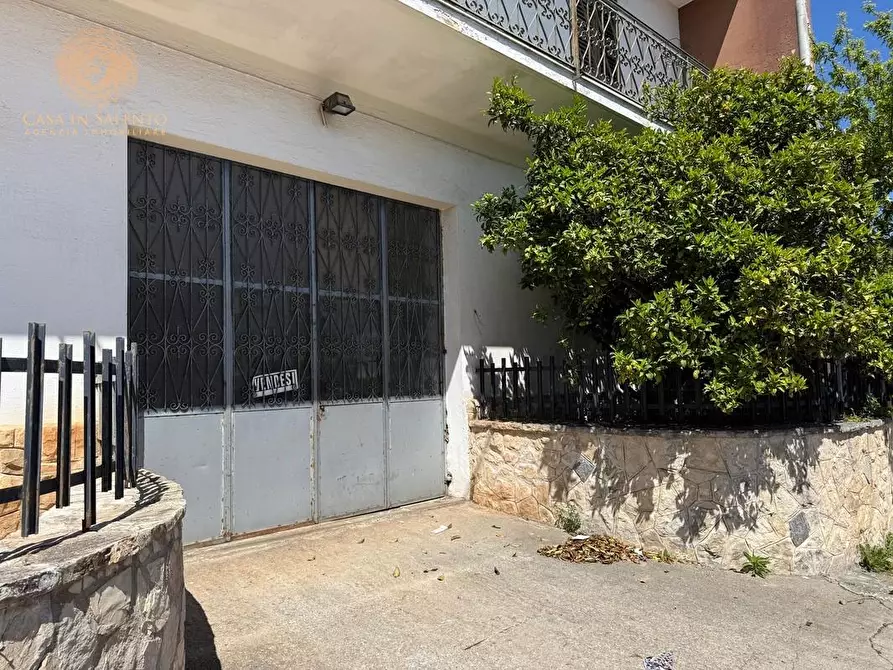 Immagine 20 di Appartamento in vendita  a Alessano