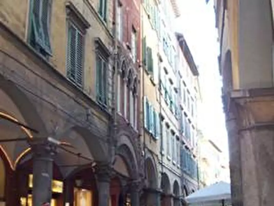 Immagine 14 di Locale commerciale in affitto  a Pisa