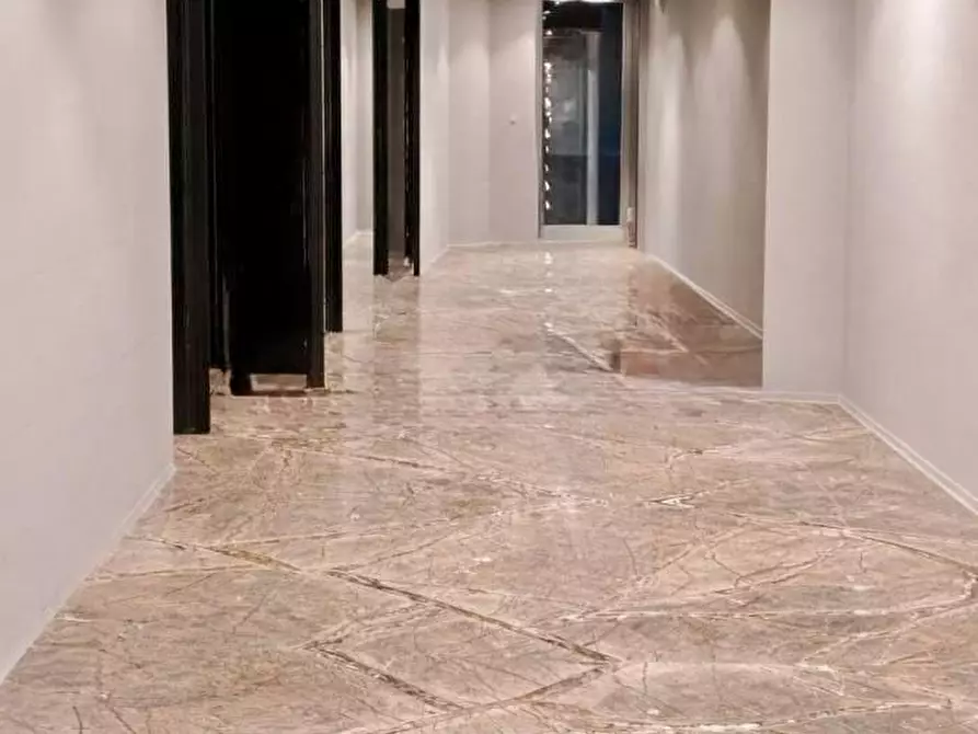 Immagine 7 di Locale commerciale in affitto  a Pisa