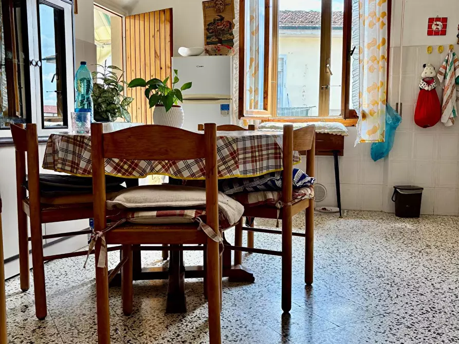 Immagine 10 di Appartamento in vendita  a Empoli