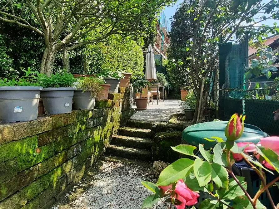 Immagine 20 di Appartamento in vendita  a Montopoli In Val D'arno