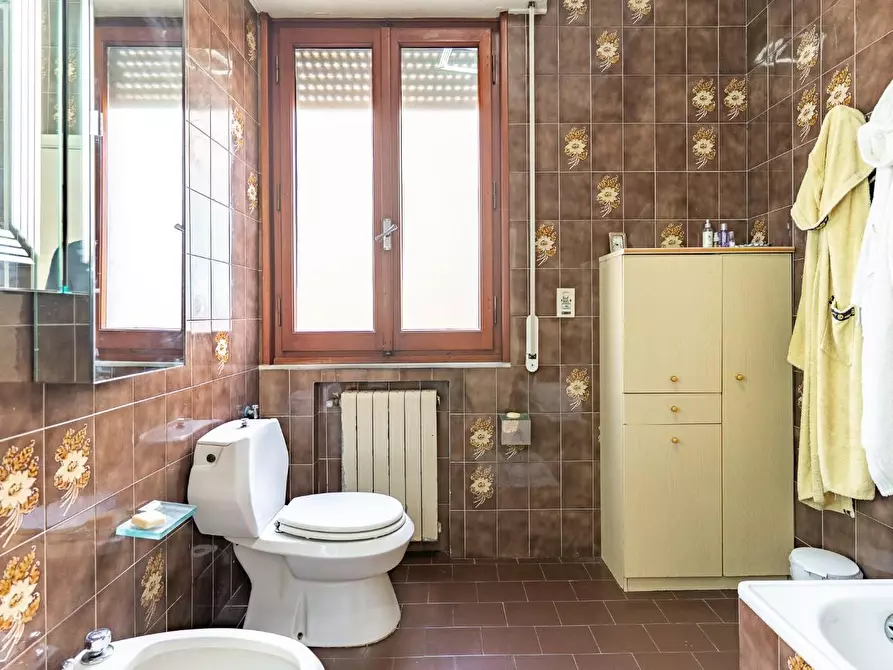 Immagine 46 di Villa in vendita  a Fucecchio