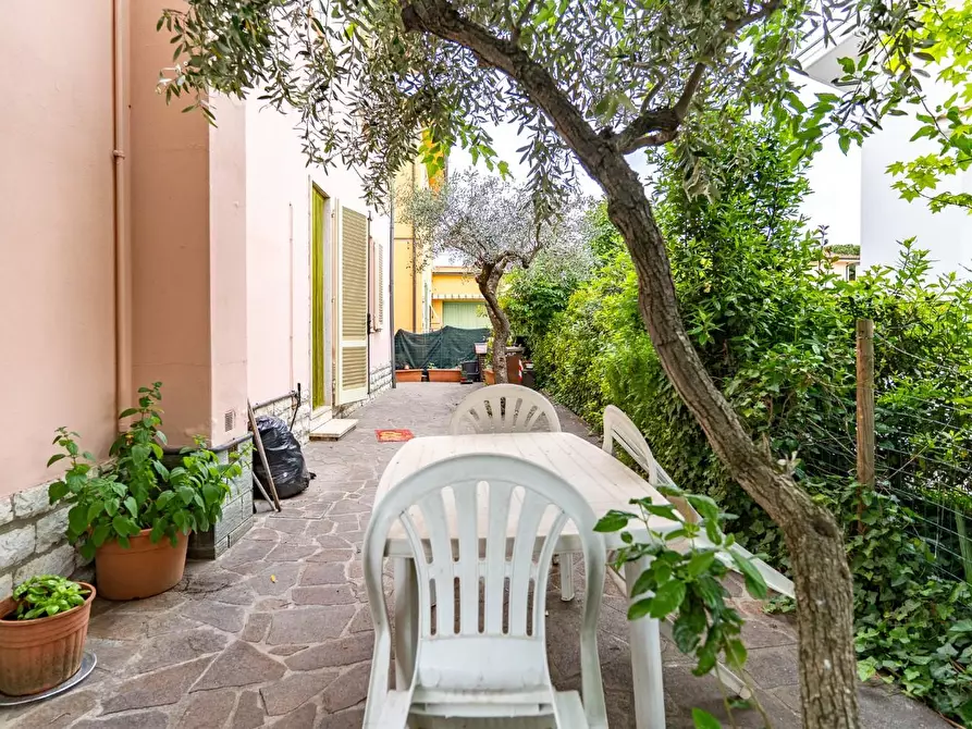 Immagine 16 di Villa in vendita  a Fucecchio