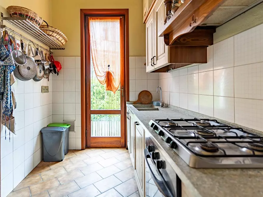 Immagine 15 di Villa in vendita  a Fucecchio