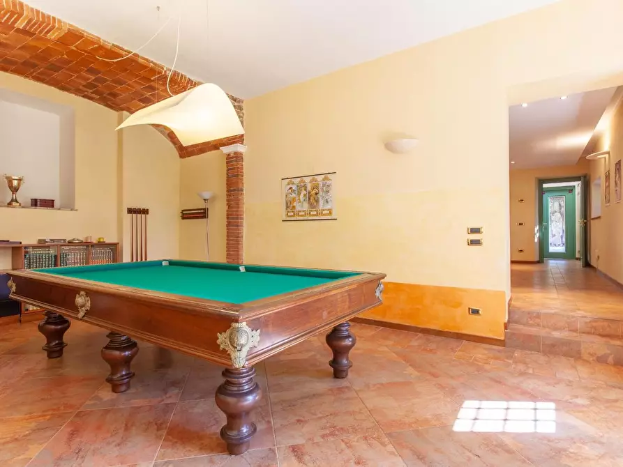 Immagine 12 di Casa colonica in vendita  a Lucca