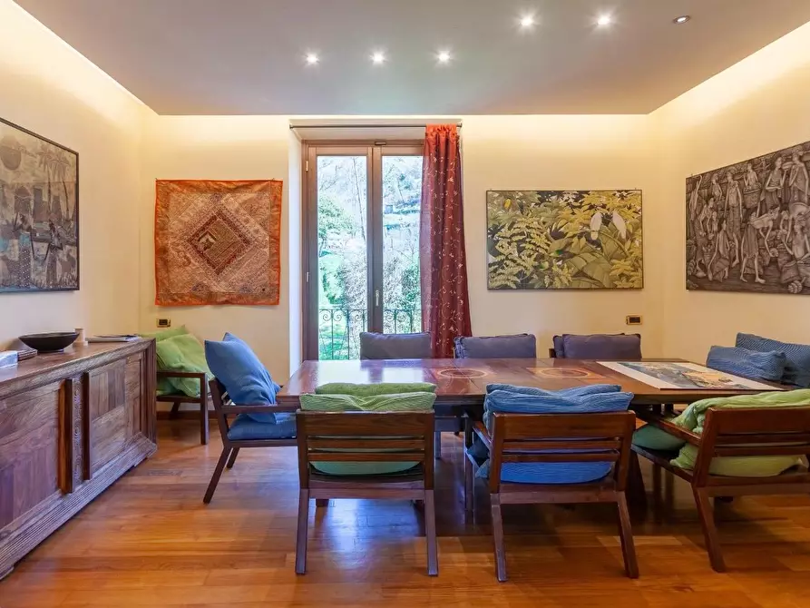 Immagine 10 di Casa colonica in vendita  a Lucca