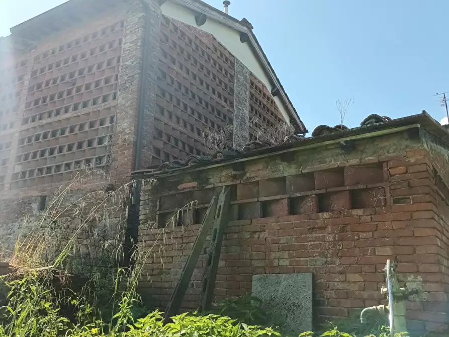 Immagine 1 di Rustico / casale in vendita  a Capannori