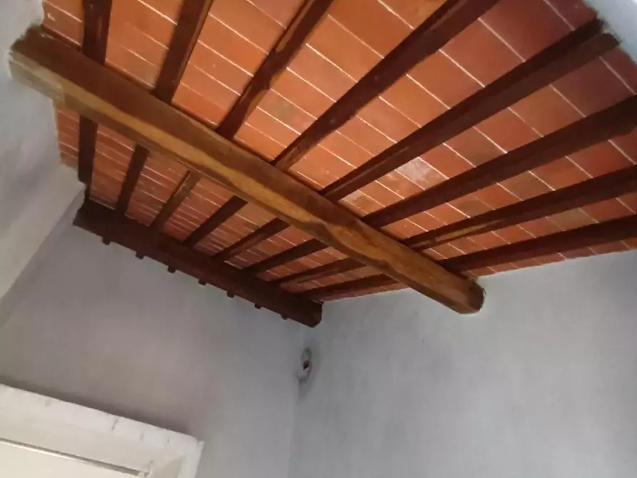 Immagine 14 di Rustico / casale in vendita  a Capannori