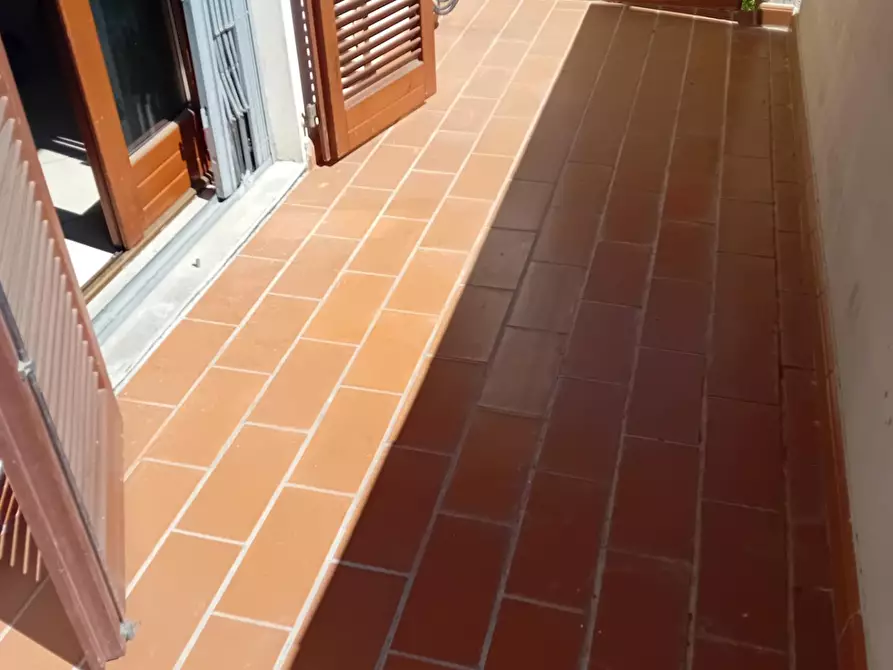 Immagine 7 di Appartamento in vendita  a Campi Bisenzio