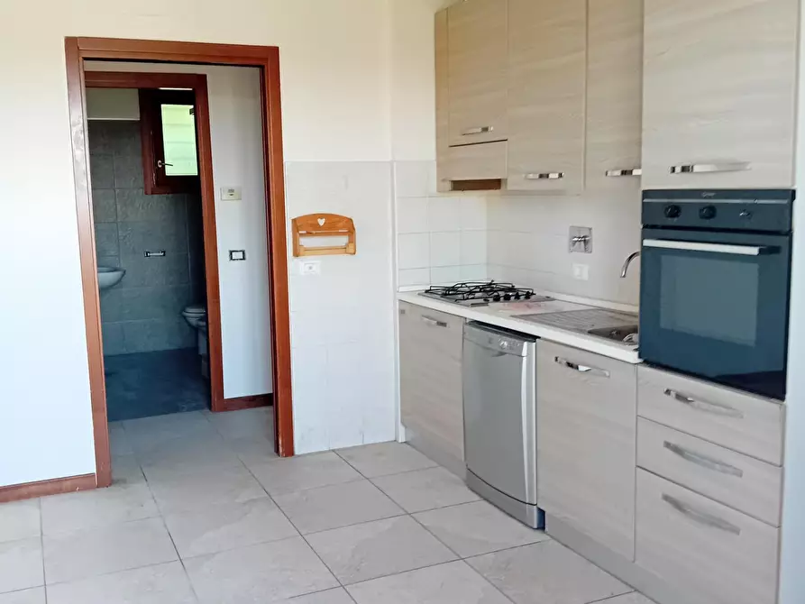 Immagine 5 di Appartamento in vendita  a Campi Bisenzio