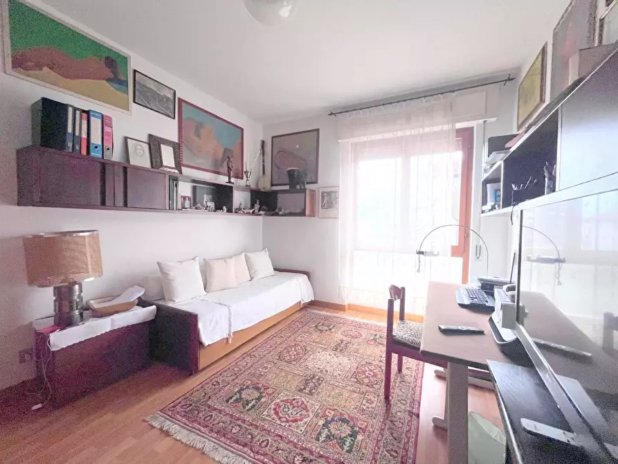 Immagine 12 di Appartamento in vendita  a Massa