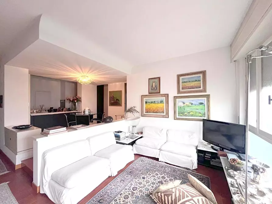 Immagine 6 di Appartamento in vendita  a Massa