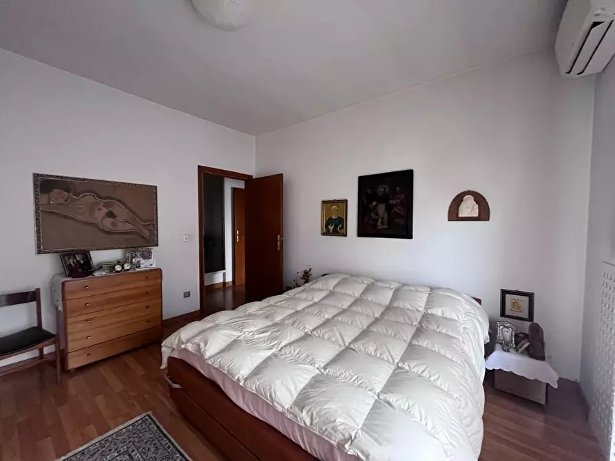 Immagine 8 di Appartamento in vendita  a Massa