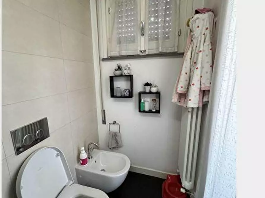 Immagine 6 di Appartamento in vendita  a Castelnuovo Magra