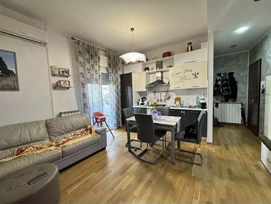 Immagine 1 di Appartamento in vendita  a Castelnuovo Magra