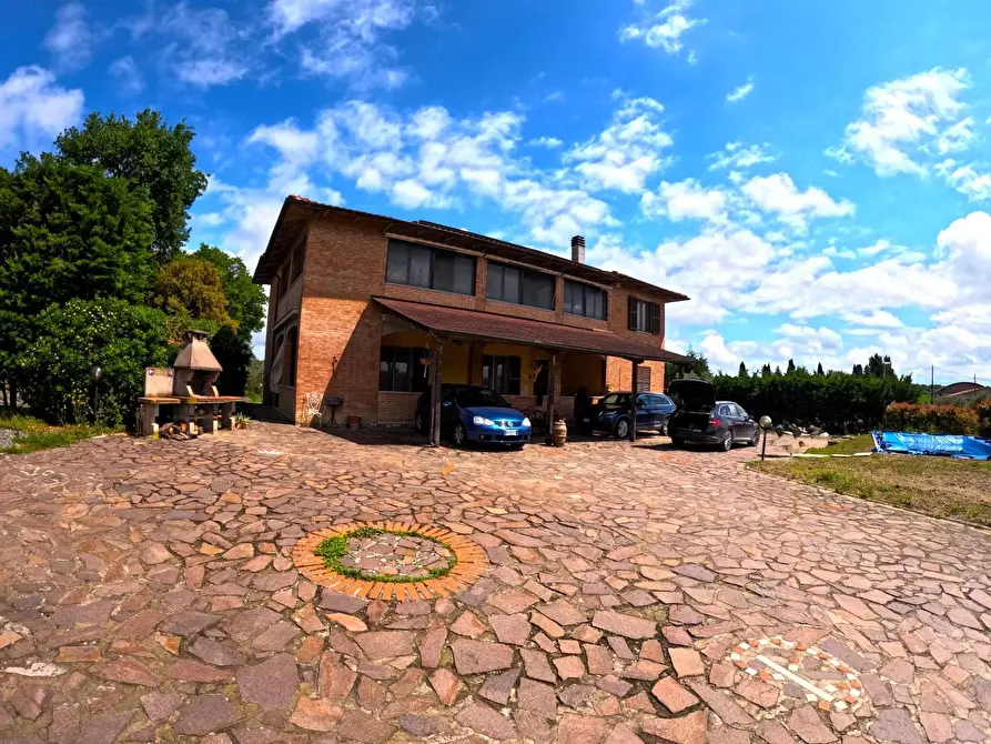 Immagine 11 di Villa in vendita  a Castelnuovo Berardenga