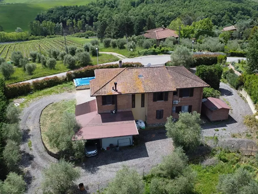 Immagine 10 di Villa in vendita  a Castelnuovo Berardenga