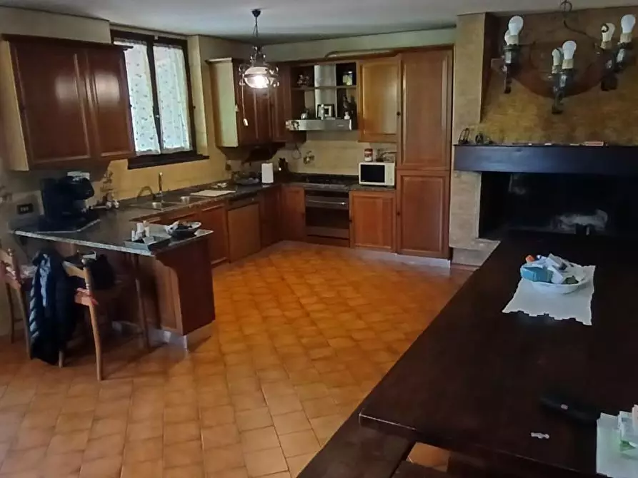 Immagine 13 di Villa in vendita  a Montelupo Fiorentino