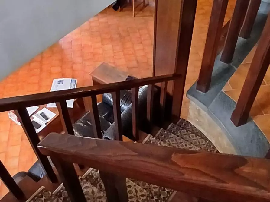 Immagine 3 di Villa in vendita  a Montelupo Fiorentino