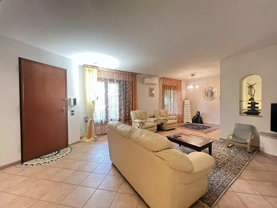 Immagine 9 di Appartamento in vendita  a Empoli