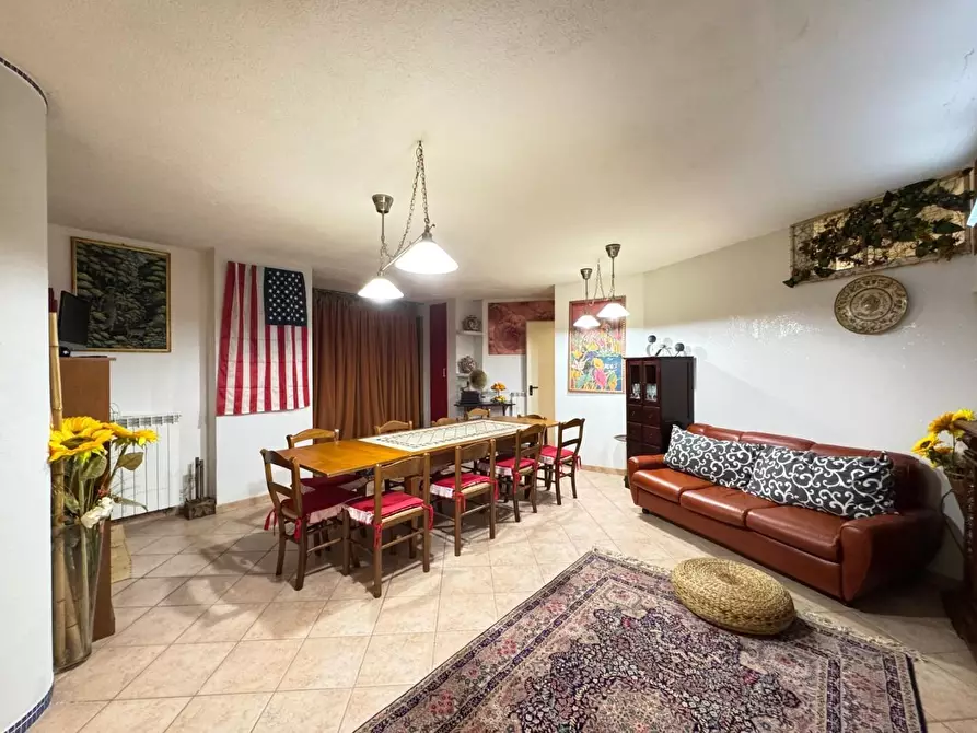 Immagine 52 di Appartamento in vendita  a Empoli