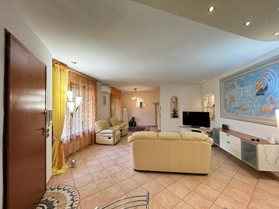 Immagine 66 di Appartamento in vendita  a Empoli