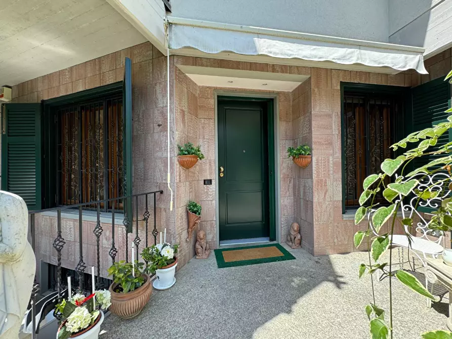 Immagine 61 di Appartamento in vendita  a Empoli