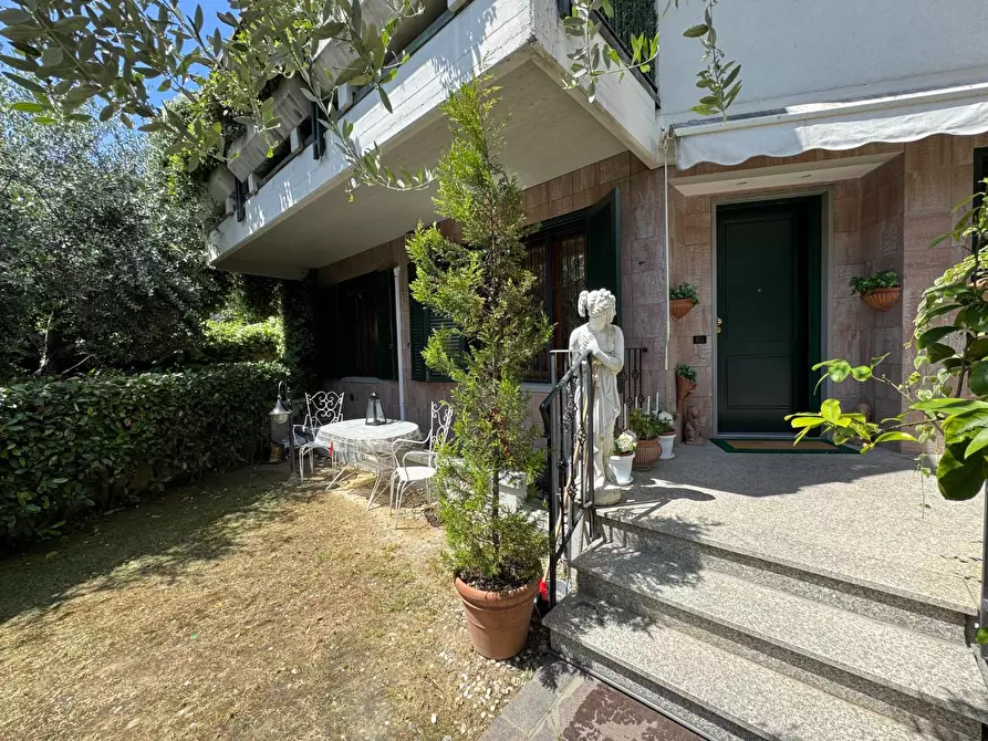 Immagine 57 di Appartamento in vendita  a Empoli