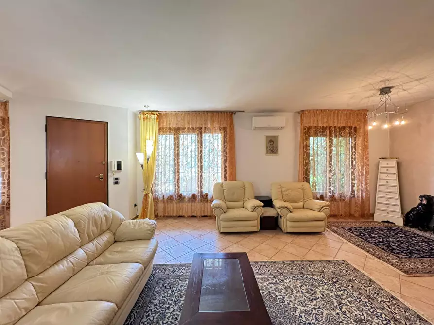 Immagine 71 di Appartamento in vendita  a Empoli