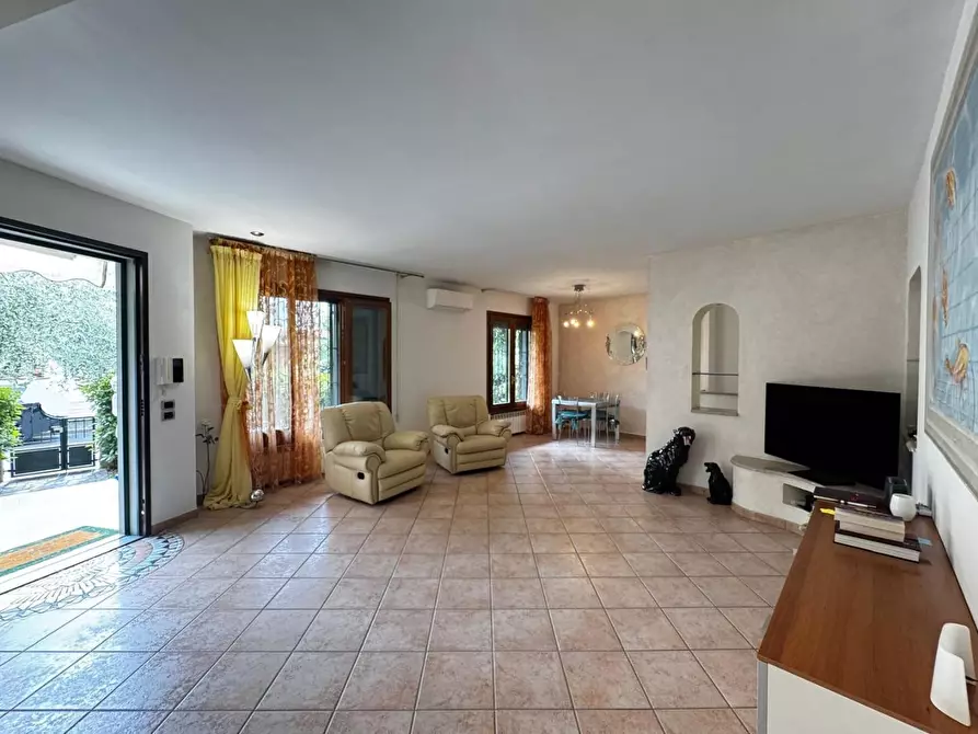 Immagine 1 di Appartamento in vendita  a Empoli