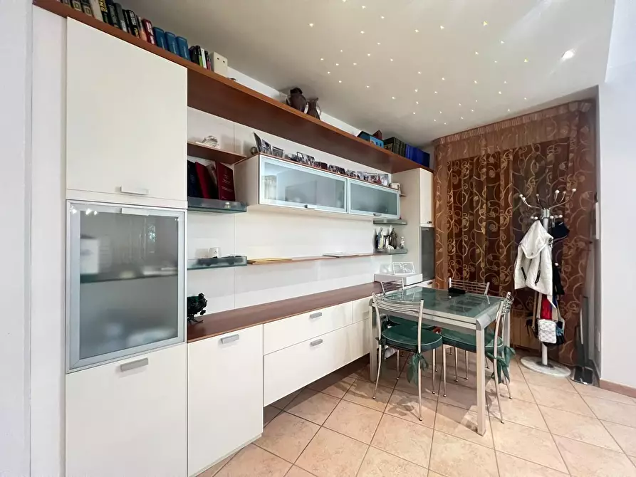 Immagine 12 di Appartamento in vendita  a Empoli