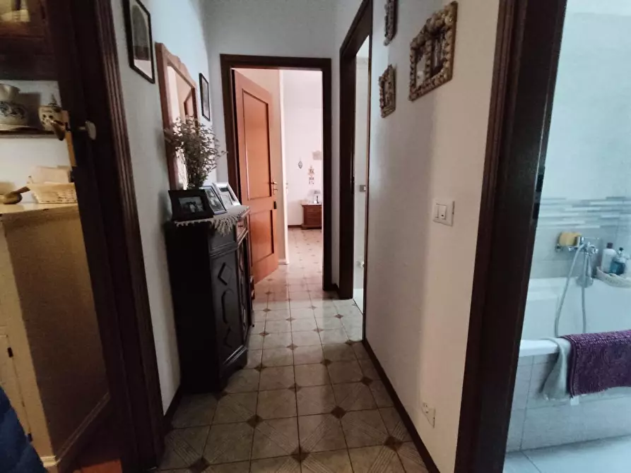 Immagine 10 di Appartamento in vendita  a Seravezza