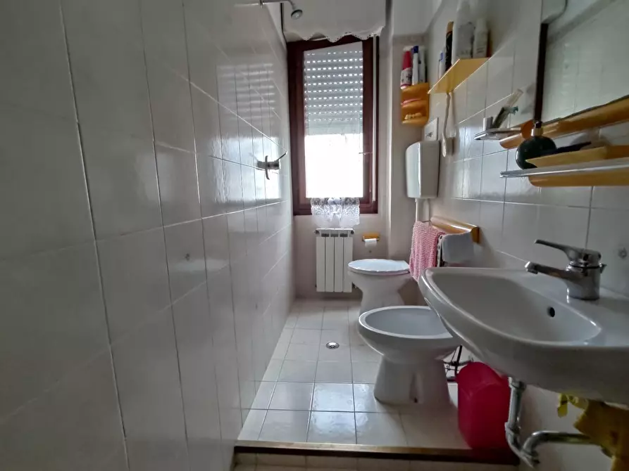 Immagine 15 di Appartamento in vendita  a Seravezza