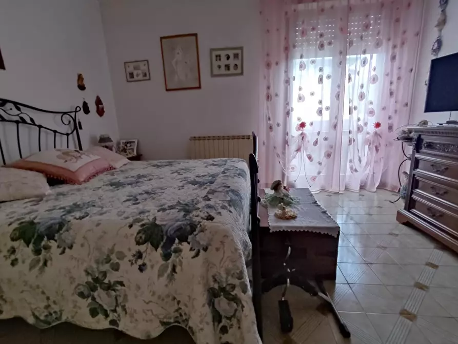 Immagine 12 di Appartamento in vendita  a Seravezza